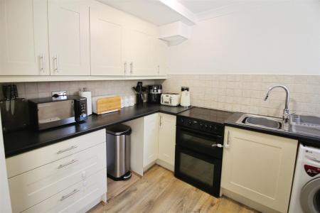 Fitted Kitchen