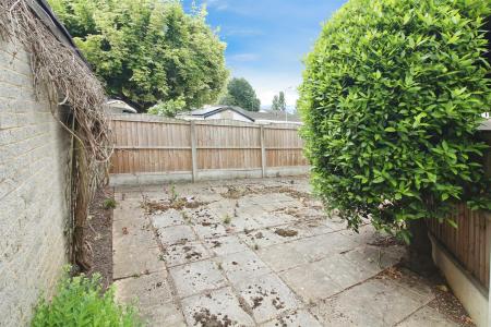 Additional garden/ Potential extra parking