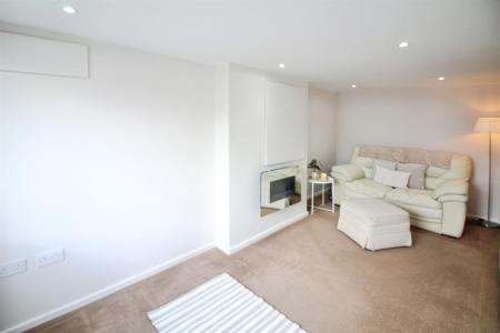 Family room/Bedroom 4