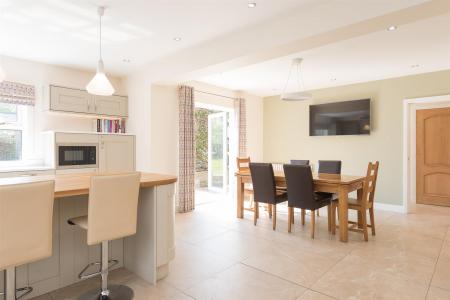 Family kitchen/diner