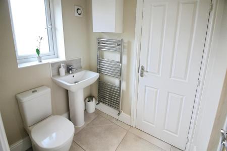 Jack & Jill En-suite