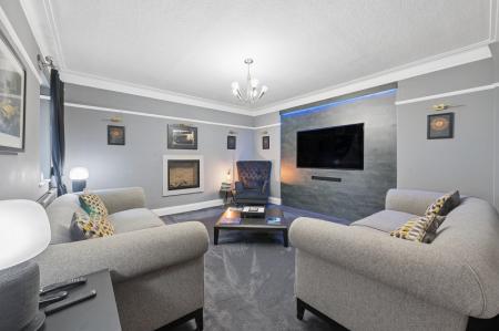 Snug Lounge