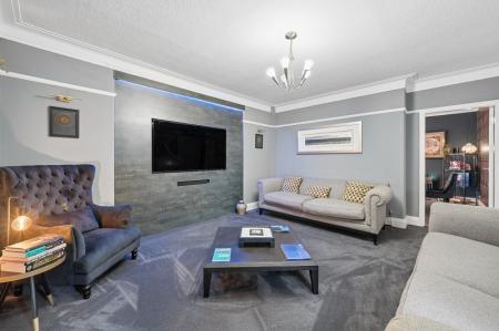 Snug Lounge