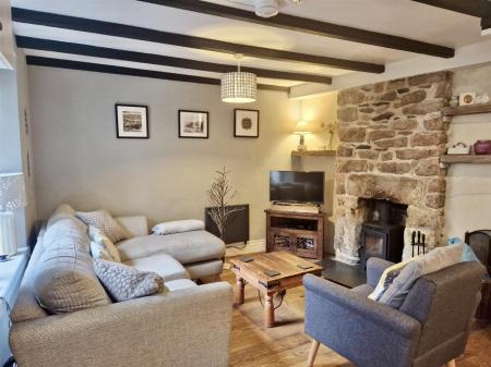 WhatsApp Image 2024-11-22 at 16.57.58 (1).jpeg