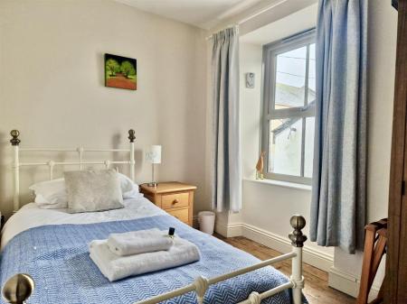 WhatsApp Image 2024-11-22 at 16.57.59 (5).jpeg