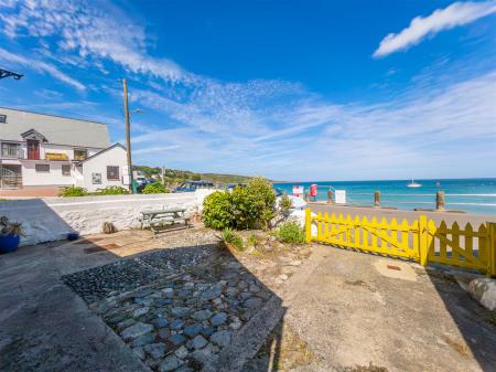 The Beach House, Coverack-18.jpg