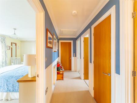 39 Hellis Wartha, Helston-22.jpg