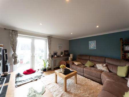 10 Flora Gardens-18.jpg