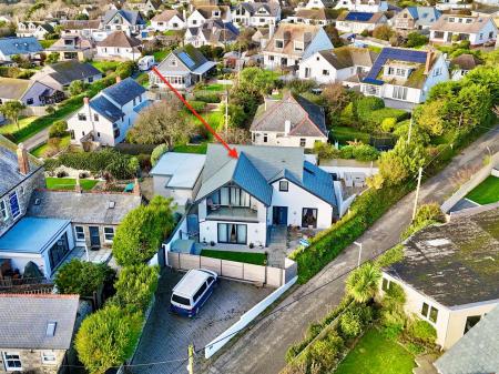 NEW DRONE PIC HENDRA HOUSE.jpg