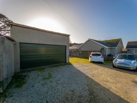 Lyndale, Helston-47.jpg