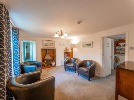 Lyndale, Helston-18.jpg