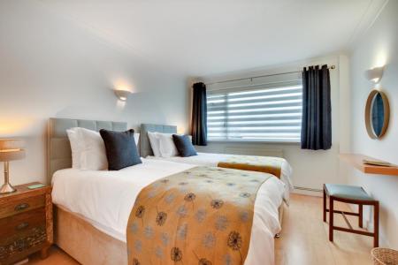 Neptune twin bedroom.jpg