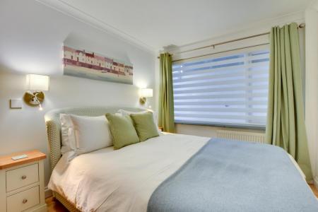 Neptune main bedroom.jpg