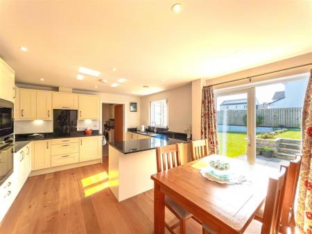 1 Fawn Close, Helston-12.jpg