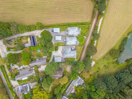 Shelleys, Polgarth Farm, Crowntown, TR13 0AA-07.jp