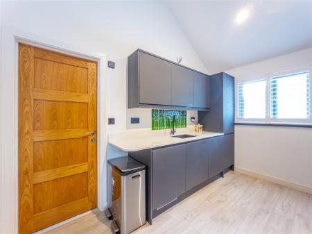 Shelleys, Polgarth Farm, Crowntown, TR13 0AA-24.jp