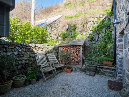 Man-O-War Cottage-16.jpg