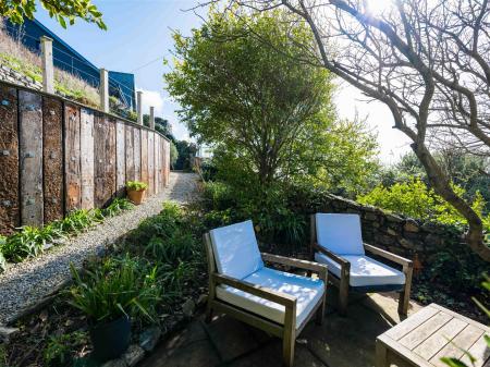 Man-O-War Cottage-3.jpg