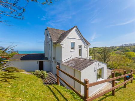 Lan Talic, Coverack-27.jpg