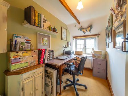 Tolcarnwartha Cottage-10.jpg