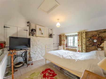 Tolcarnwartha Cottage-11.jpg