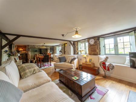 Tolcarnwartha Cottage-5.jpg