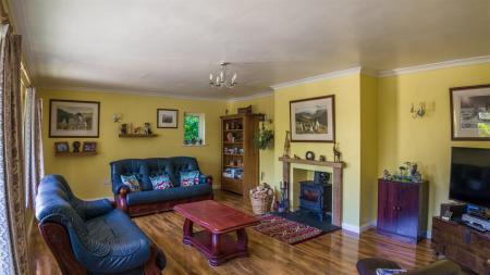 Woodside, Mullion-2.jpg