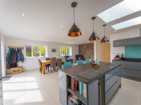 Trelubbas Wartha House-21.jpg