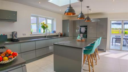 Trelubbas Wartha House-17.jpg