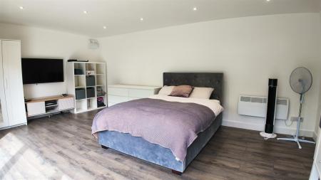 Trelubbas Wartha House-5.jpg