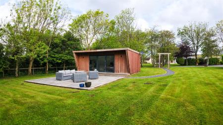 Trelubbas Wartha House-3.jpg
