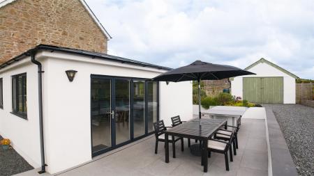 Trelubbas Wartha House-10.jpg