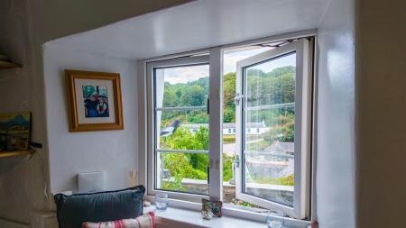Trevelza Cottage-9.jpg