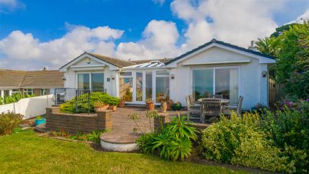 12 Trewartha Road, Praa Sands-1.jpg