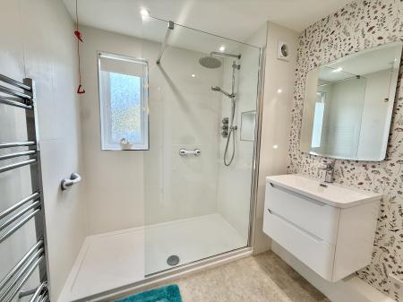 Recently Fitted Shower Room