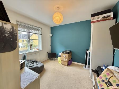 Bedroom 2 (Double)