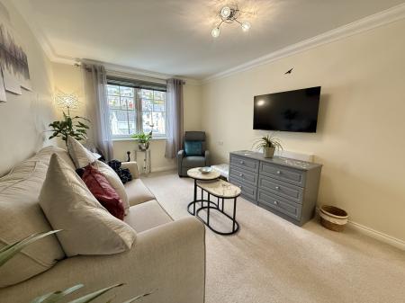 Bedroom 2/Reception Room