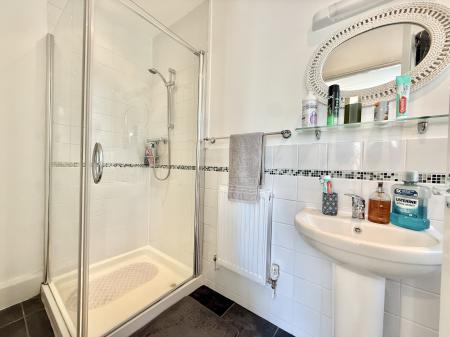 2 En Suite Bedrooms