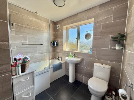 Modern Bathroom