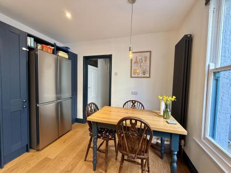 Kitchen/Breakfast Area