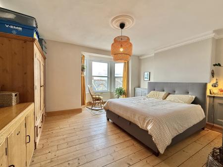 Spacious Main Bedroom
