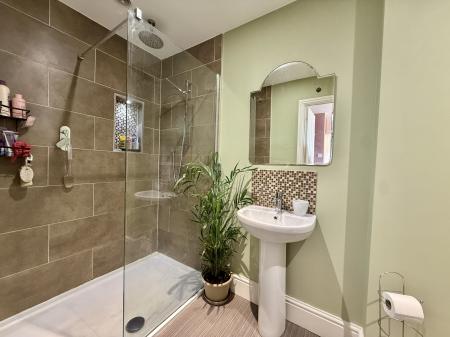 En Suite Shower Room