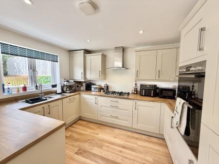 Kitchen with Integrated Appliances