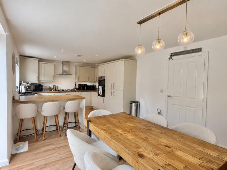 Kitchen/Diner (AI staged)