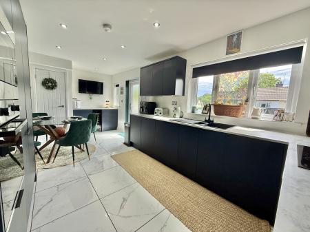 Kitchen with Integrated Appliances