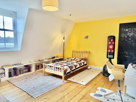 Bedroom 4 (Double)