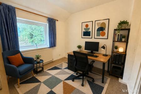 Double Bedroom with Wardrobes (AI staged)