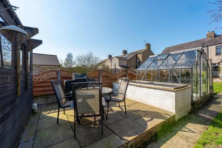 16 Goodenber Road, Lancaster