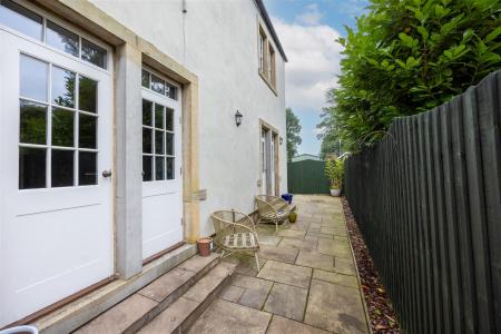 Private Patio Garden