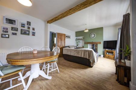 Sitting Room Area